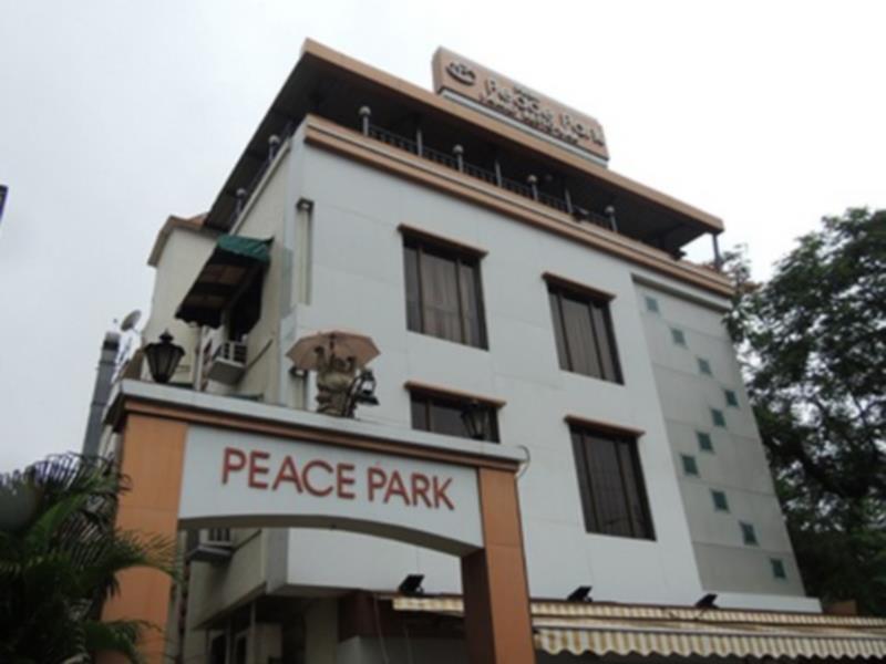 Hotel Peace Park Panvel Eksteriør billede