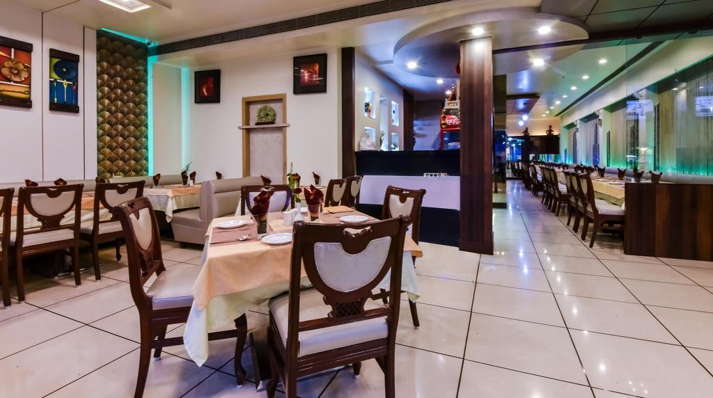Hotel Peace Park Panvel Eksteriør billede