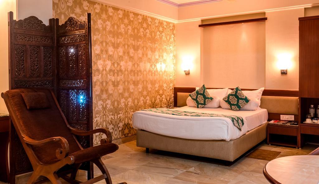 Hotel Peace Park Panvel Eksteriør billede