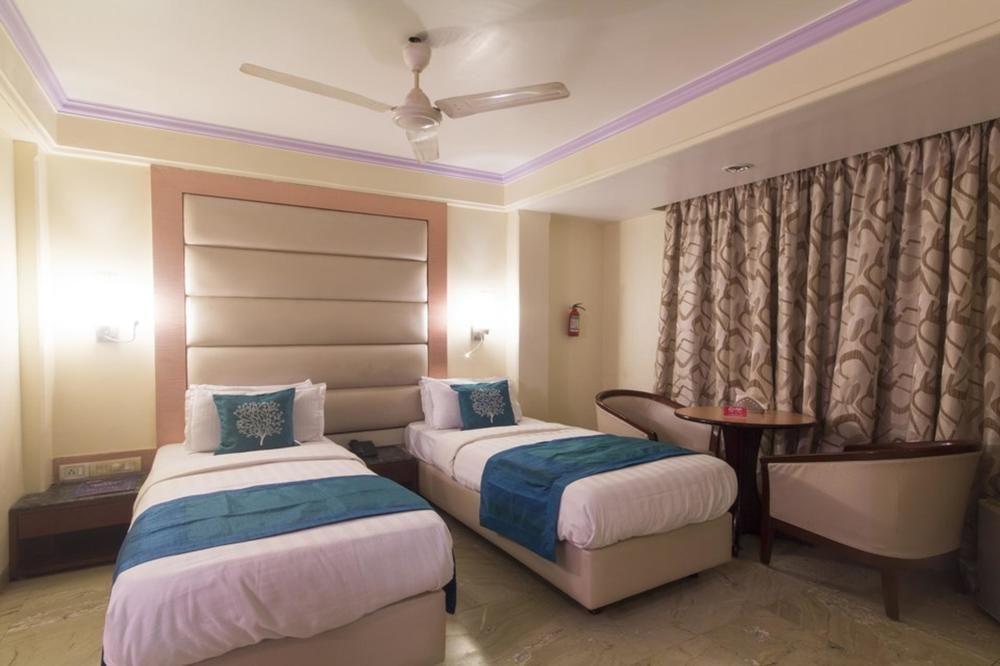 Hotel Peace Park Panvel Eksteriør billede