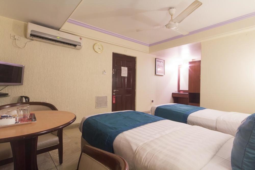 Hotel Peace Park Panvel Eksteriør billede