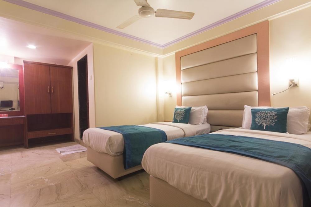 Hotel Peace Park Panvel Eksteriør billede
